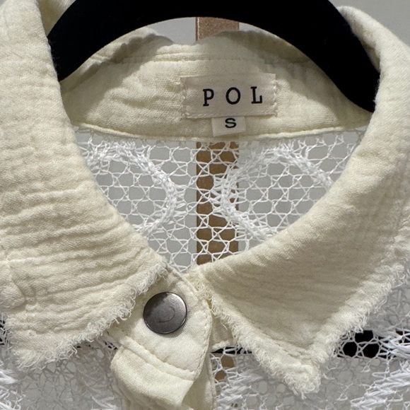 POL Women's Cream and White Lace Button-Down Shirt. Size S Oversized. - Picture 4 of 7